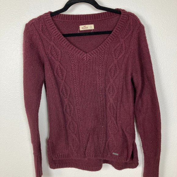 Hollister Sweaters - 3/$20 Hollister Knit V Neck Sweater Size S